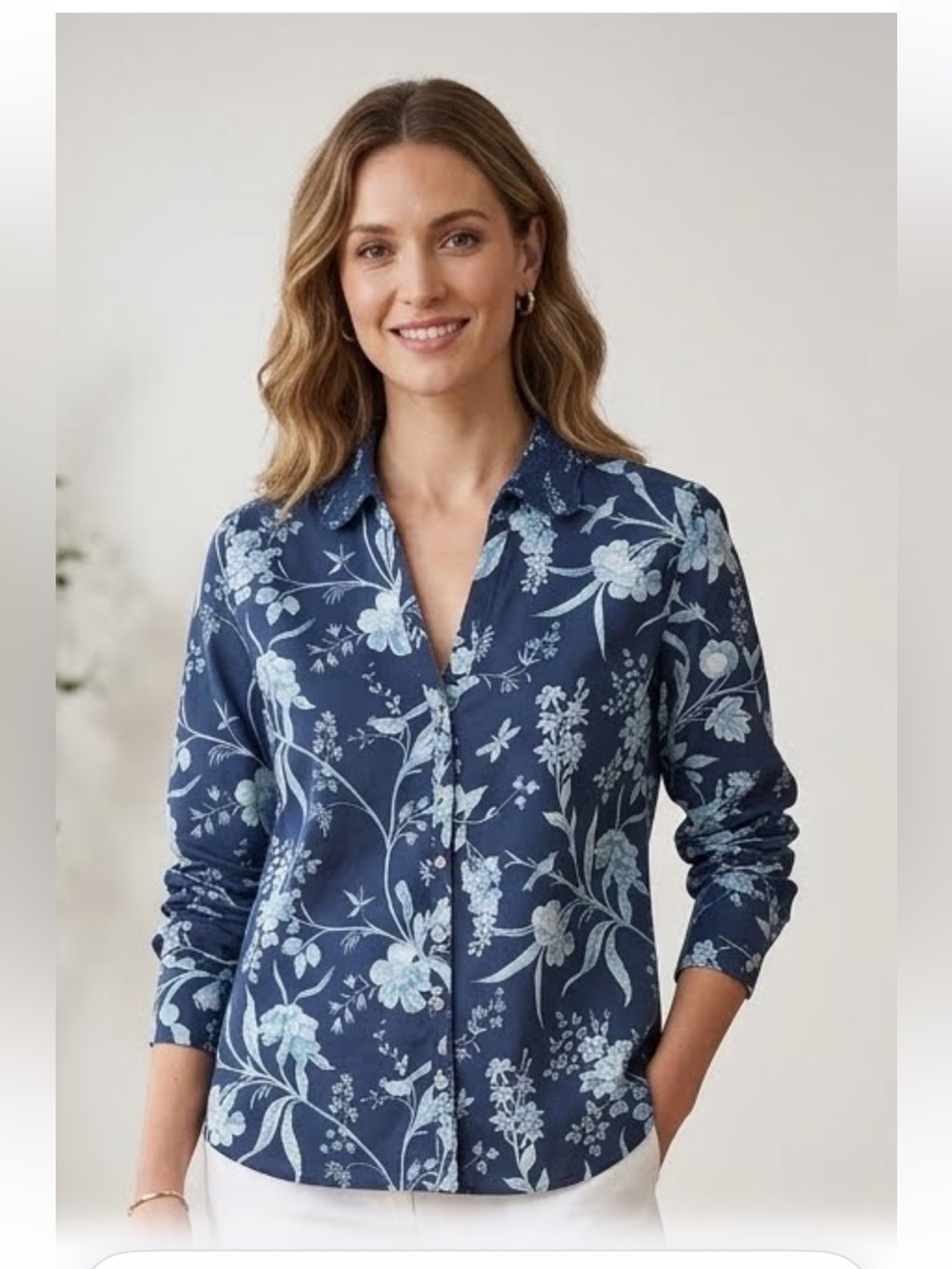 Laura Ashley Navy Floral Embroidered Collar Linen/Cotton Blend Button Up Size M